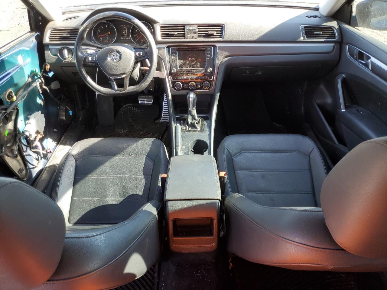2018 Volkswagen Passat - Image 8