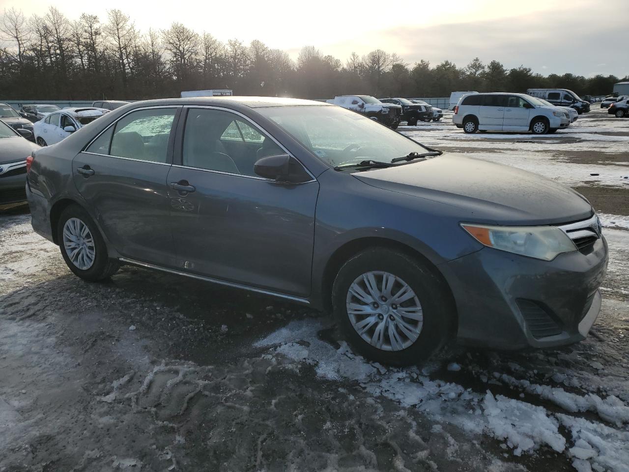 2012 Toyota Camry - Image 4