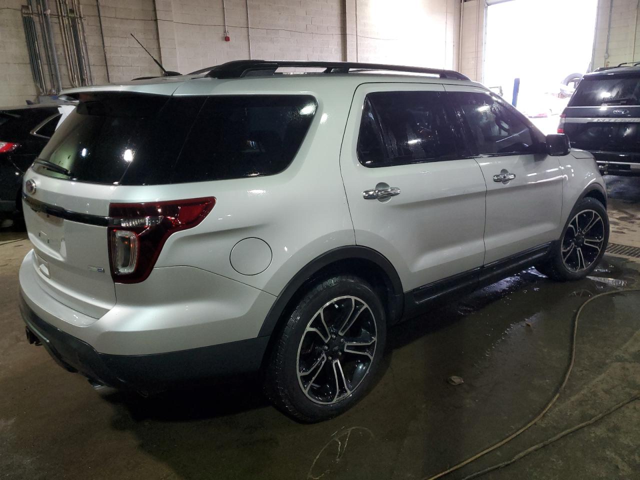 2013 Ford Explorer - Image 3