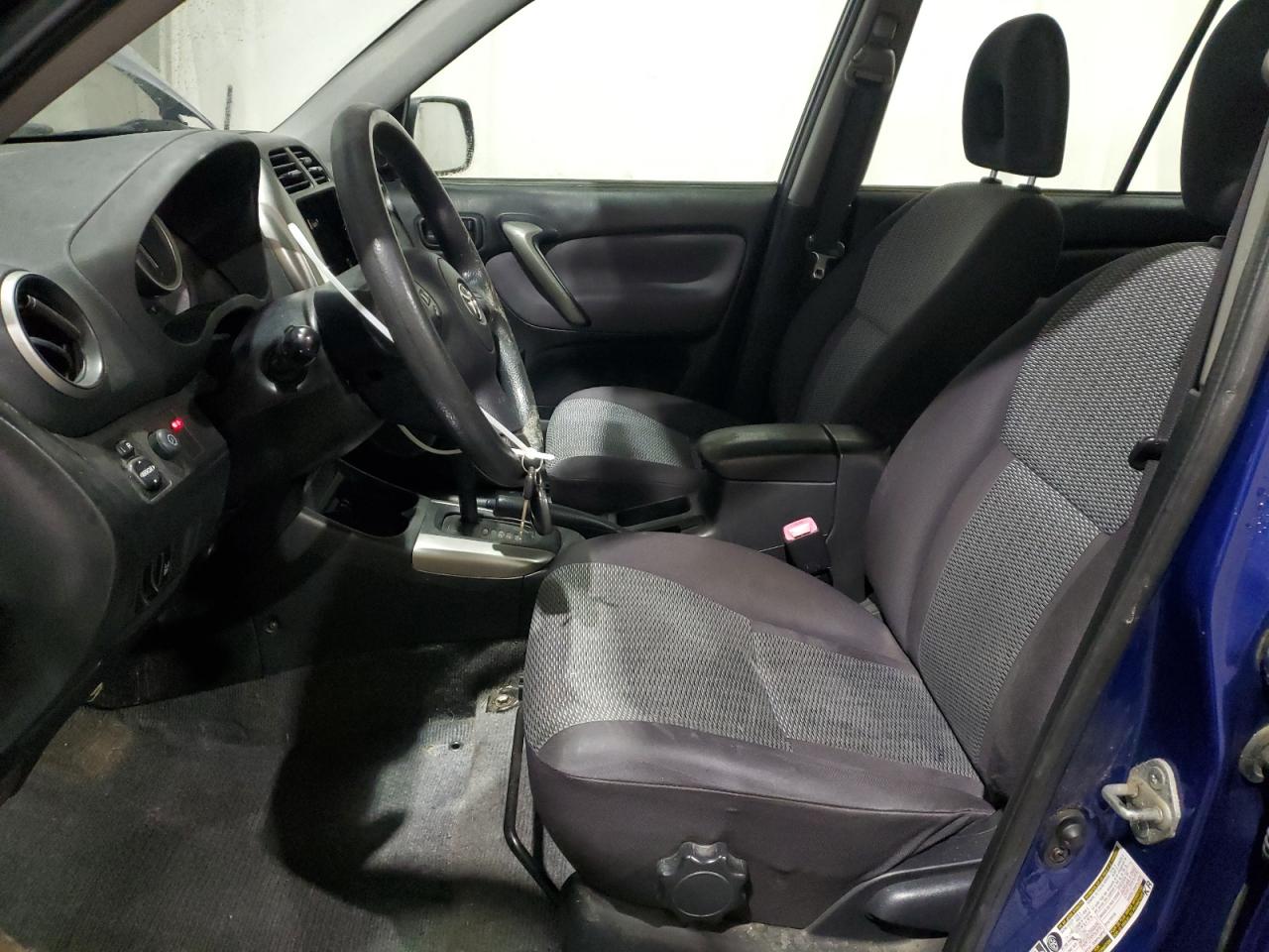 2004 Toyota RAV 4 - Image 7