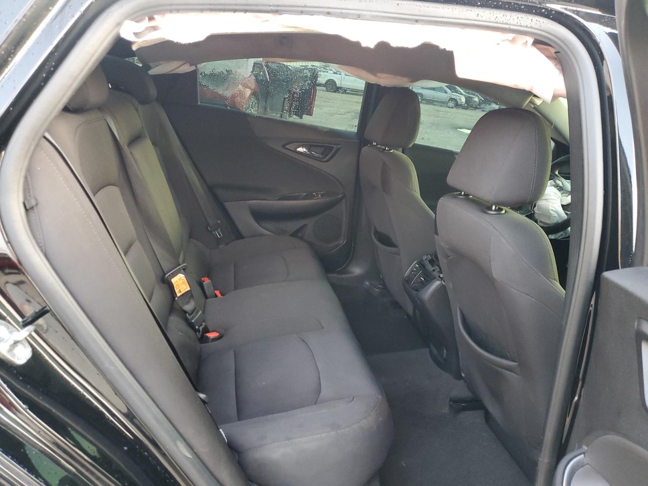 2018 Chevrolet Malibu - Image 10