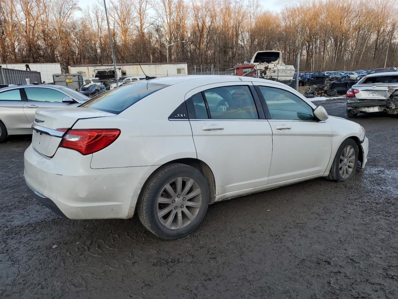 2012 Chrysler 200 - Image 3