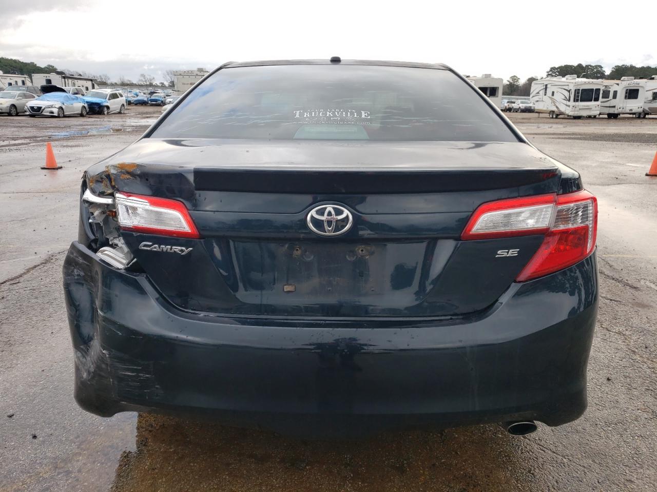 2012 Toyota Camry - Image 6