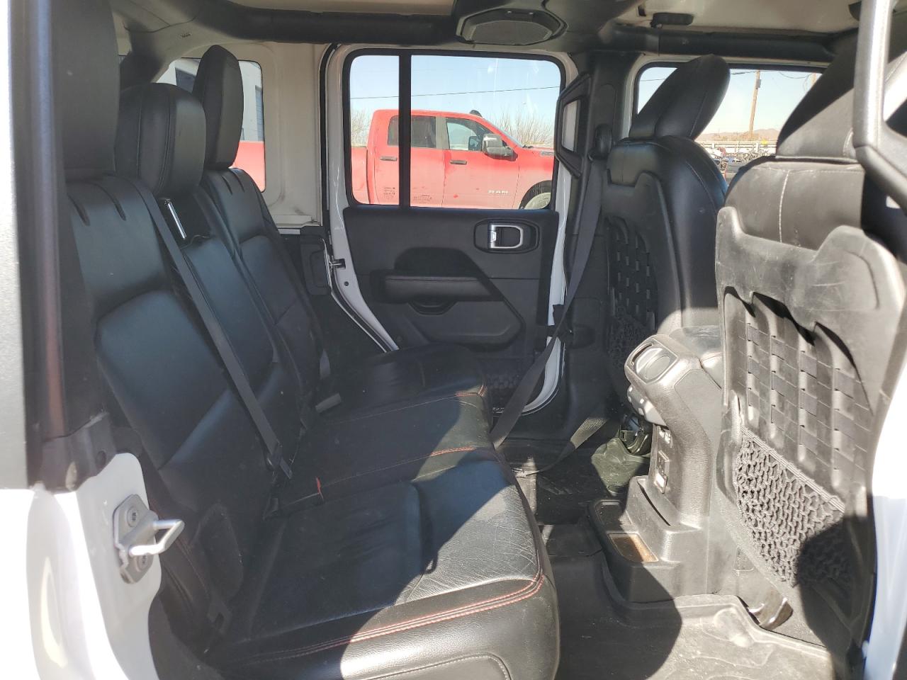 2018 Jeep Wrangler - Image 11