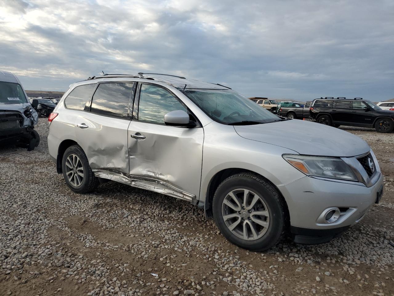 2015 Nissan Pathfinder - Image 4
