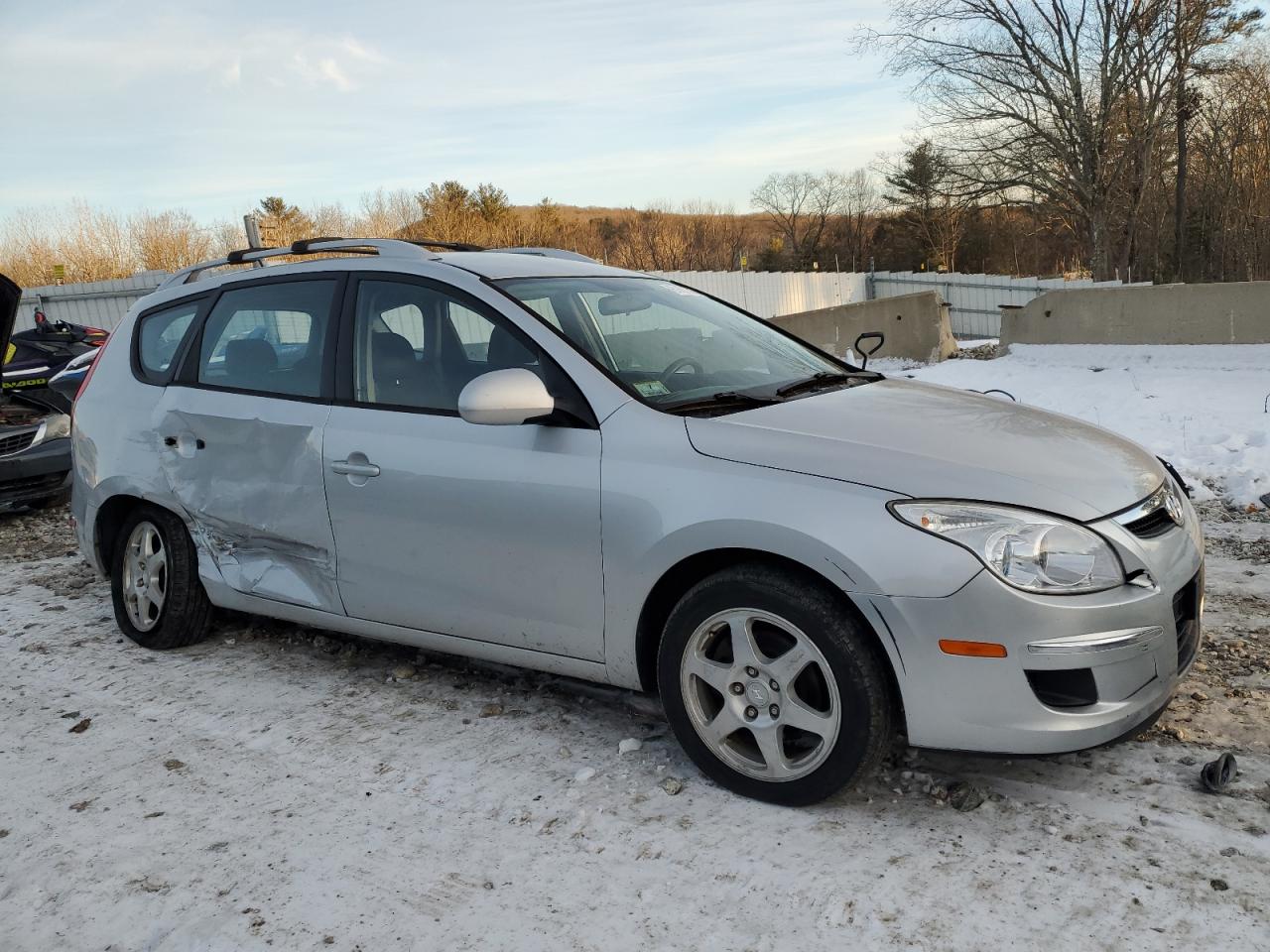 2011 Hyundai Elantra - Image 4