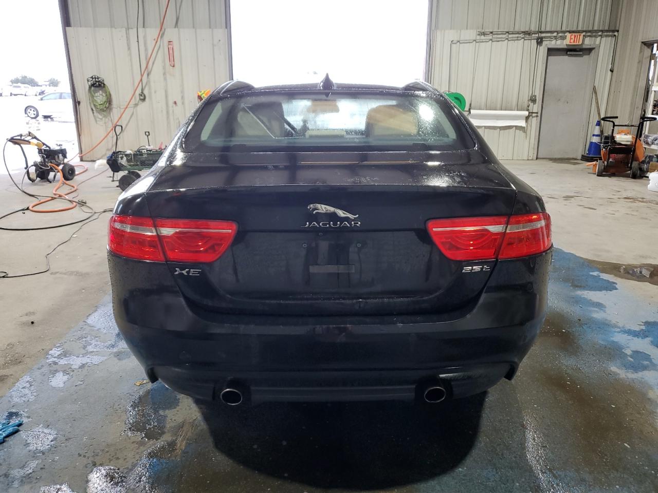 2017 Jaguar XE - Image 6