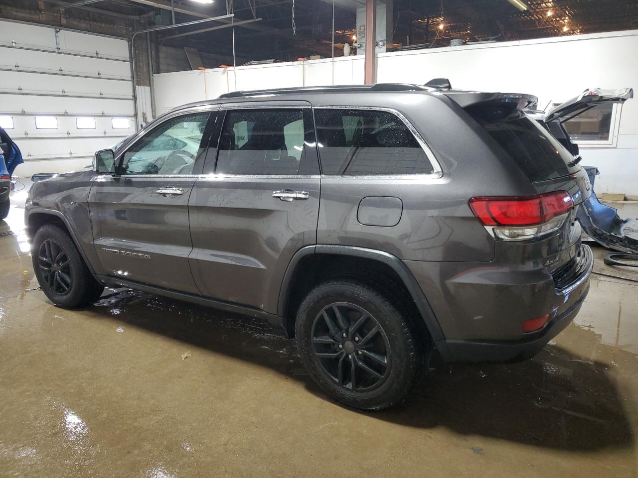 2020 Jeep Grand Cherokee - Image 2