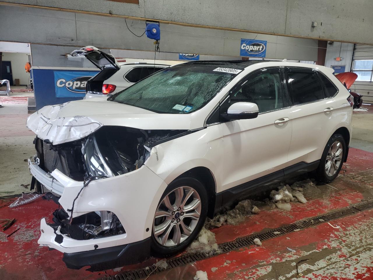 2019 Ford Edge - Image 1