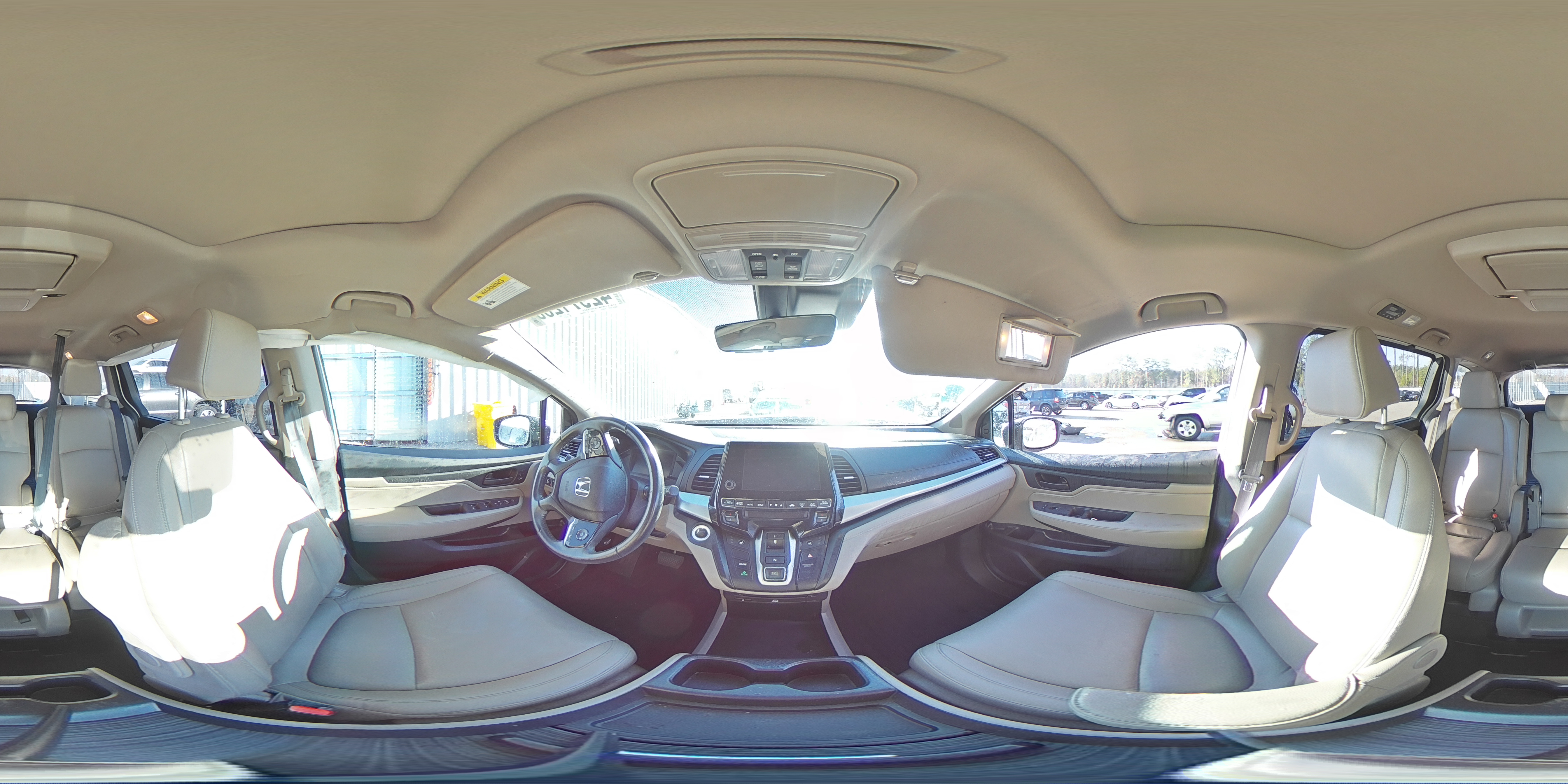 2019 Honda Odyssey - Image 16