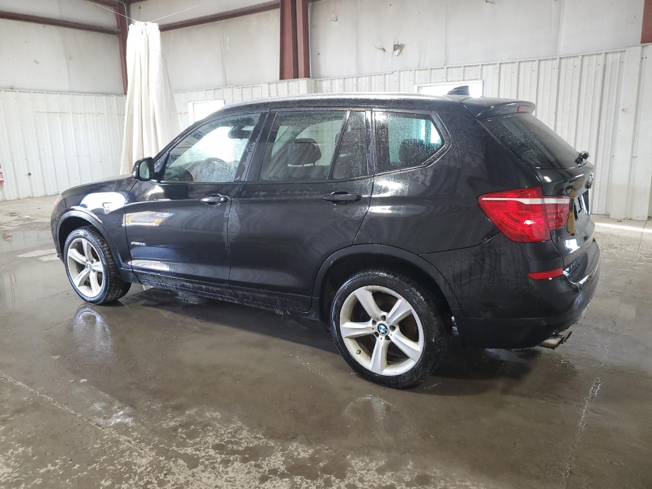 VIN 5UXWX9C3XH0W77275 2017 BMW X3 no.2