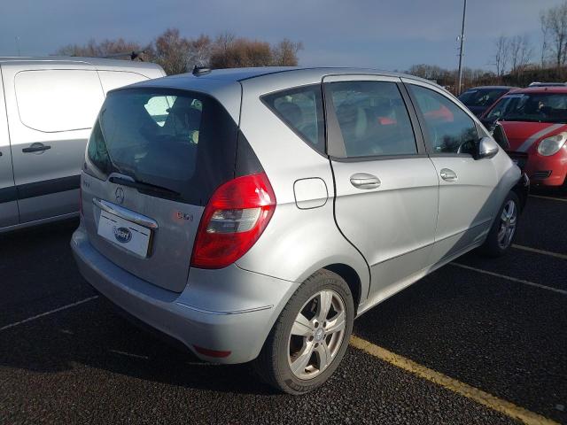 2010 MERCEDES BENZ A180CDI AV