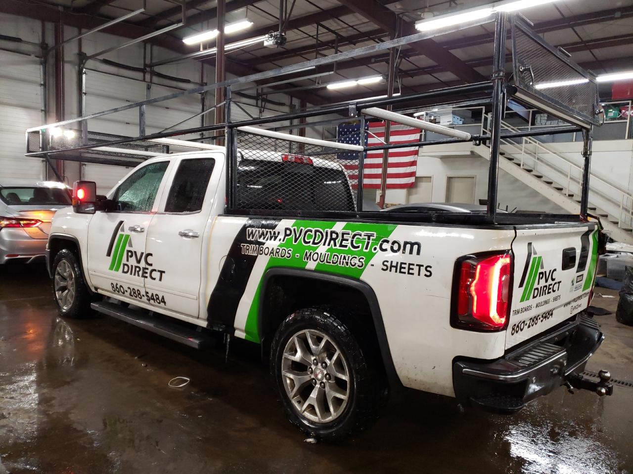 2017 GMC Sierra - Image 2