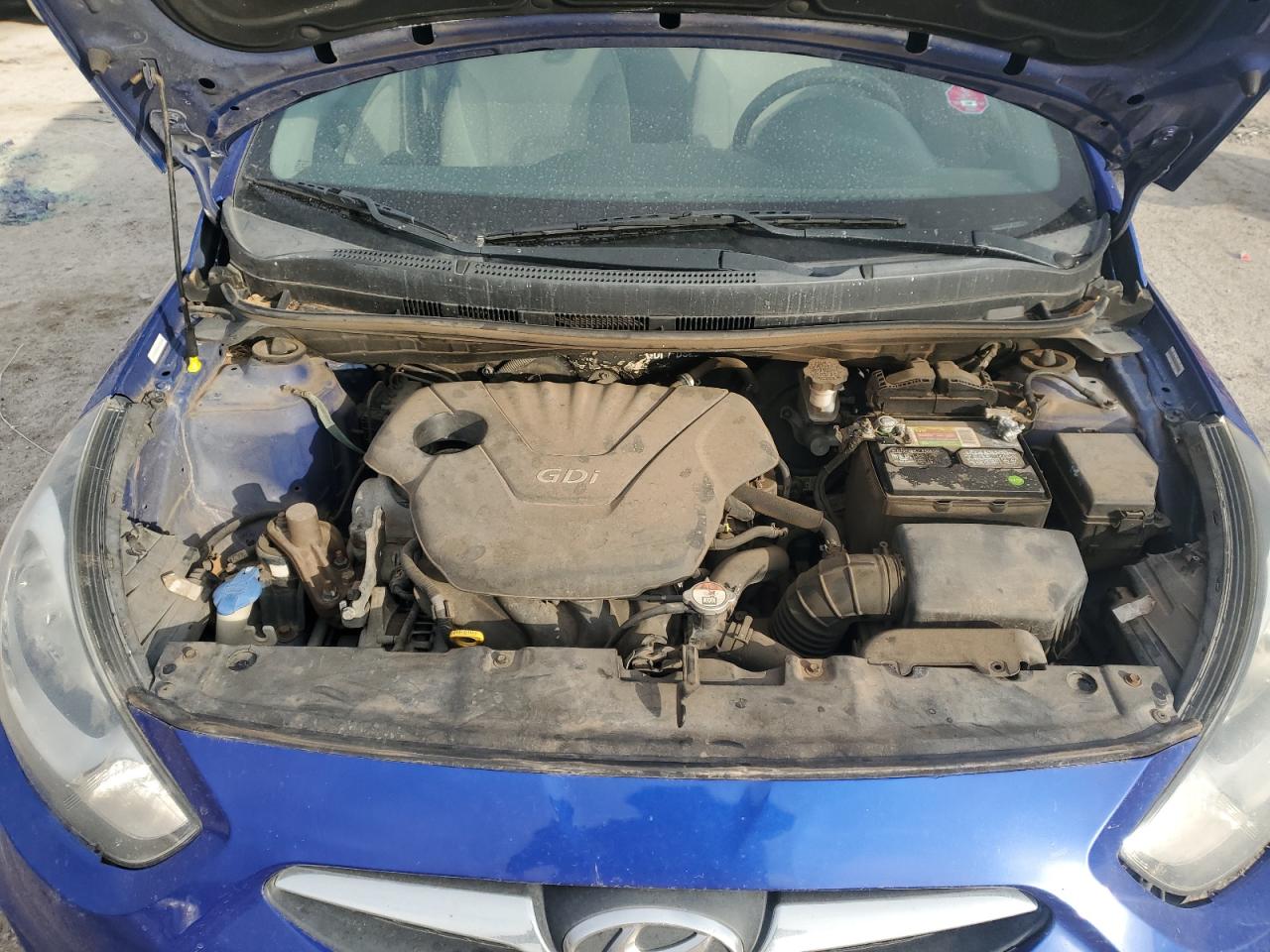 2013 Hyundai Accent - Image 11
