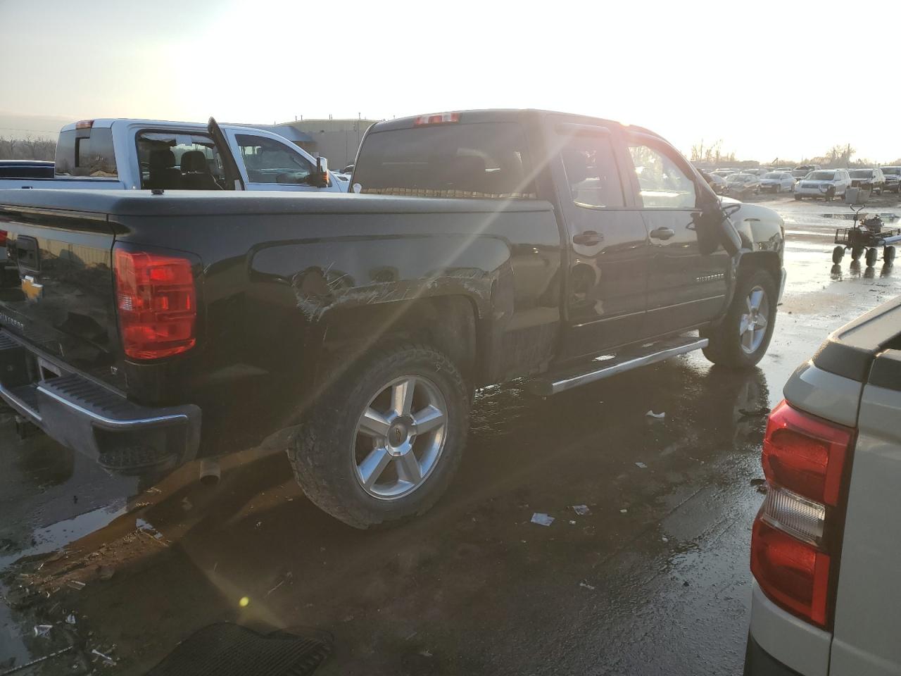 2016 Chevrolet Silverado - Image 3
