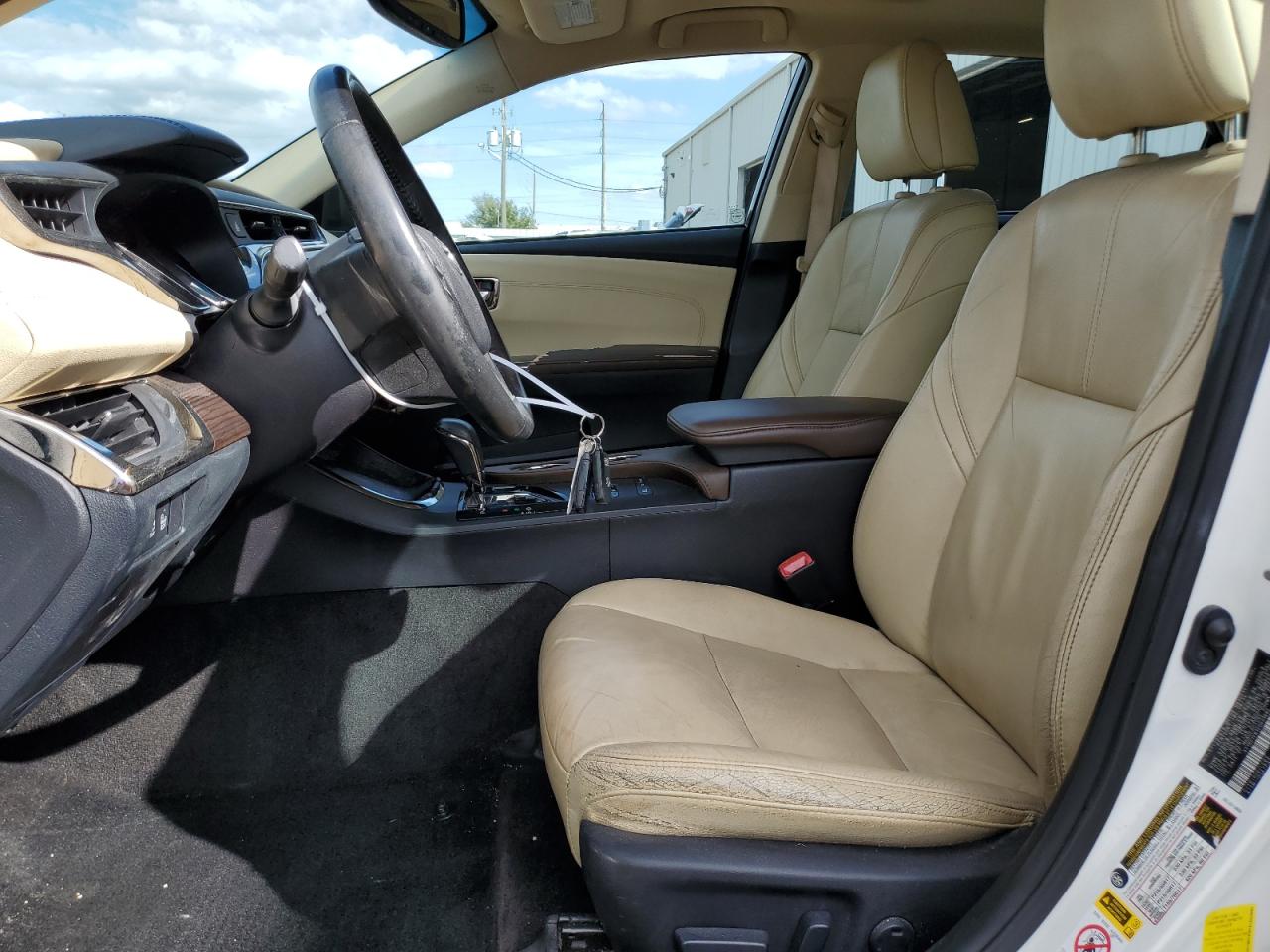 2014 Toyota Avalon - Image 7