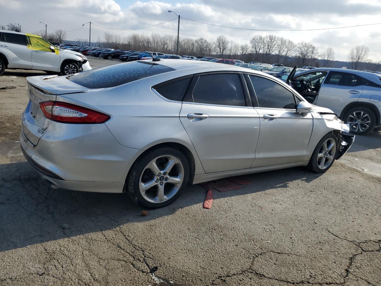 2016 Ford Fusion - Image 3