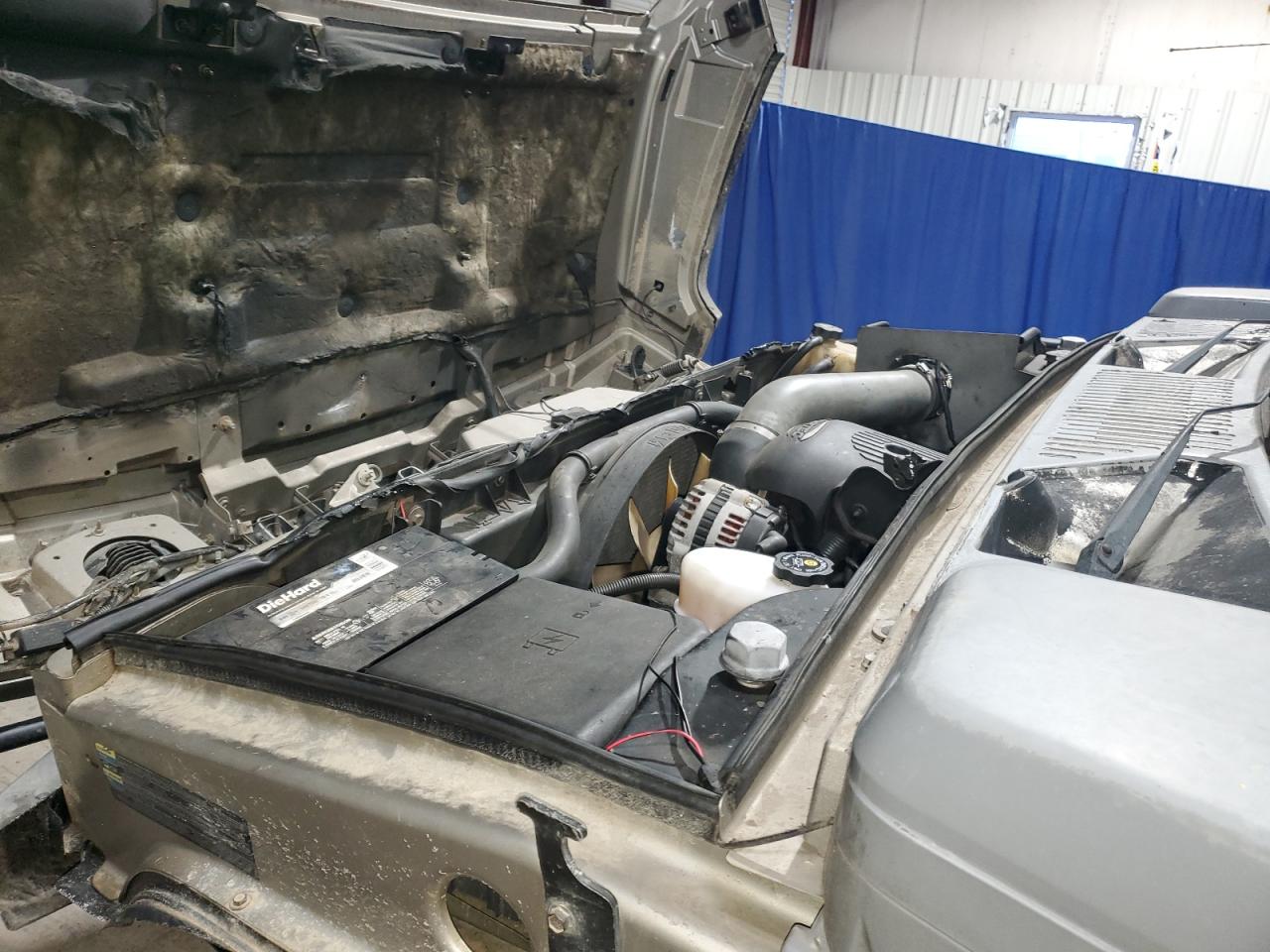 2003 Hummer H2 - Image 12