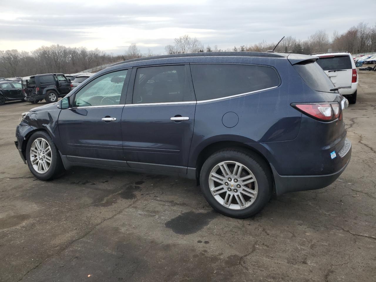 2015 Chevrolet Traverse - Image 2