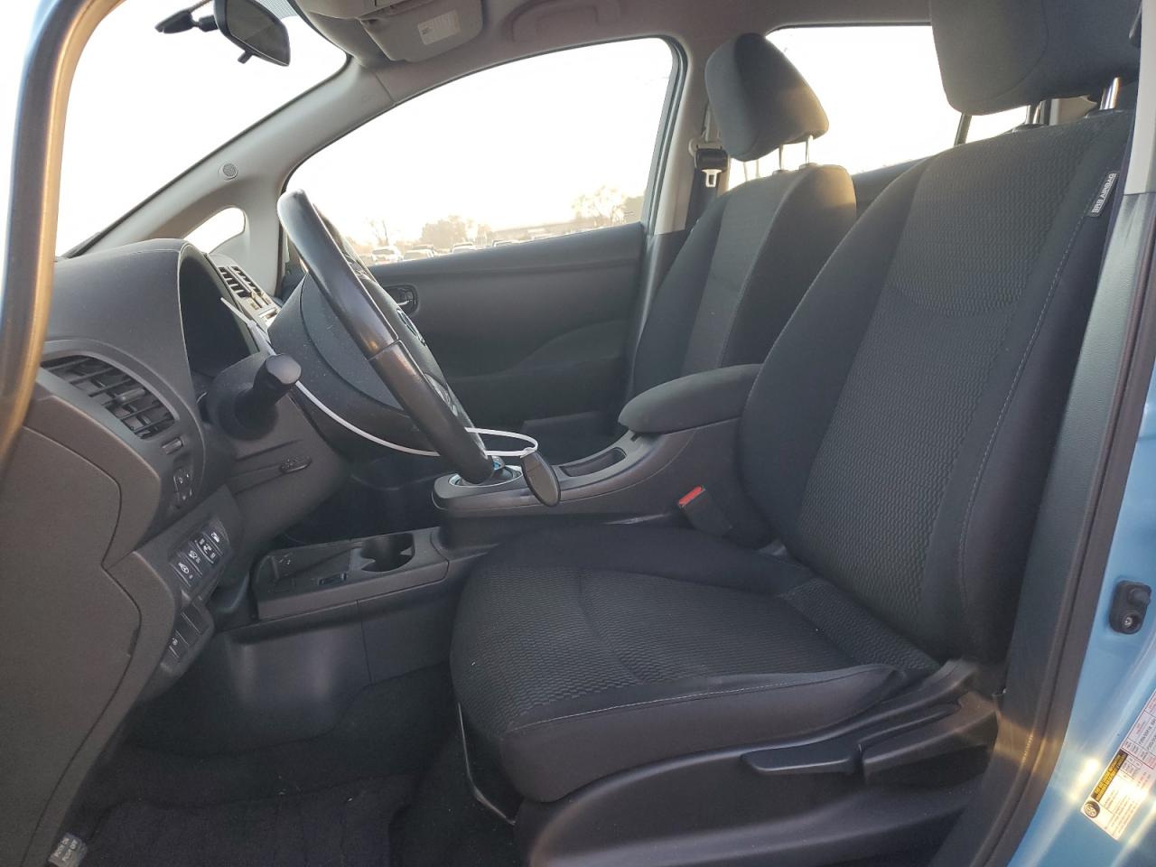 2015 Nissan Leaf - Image 7