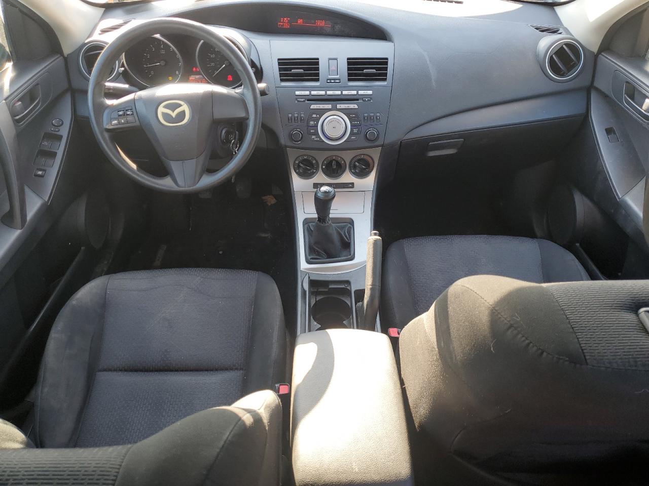 2010 Mazda 3 - Image 8