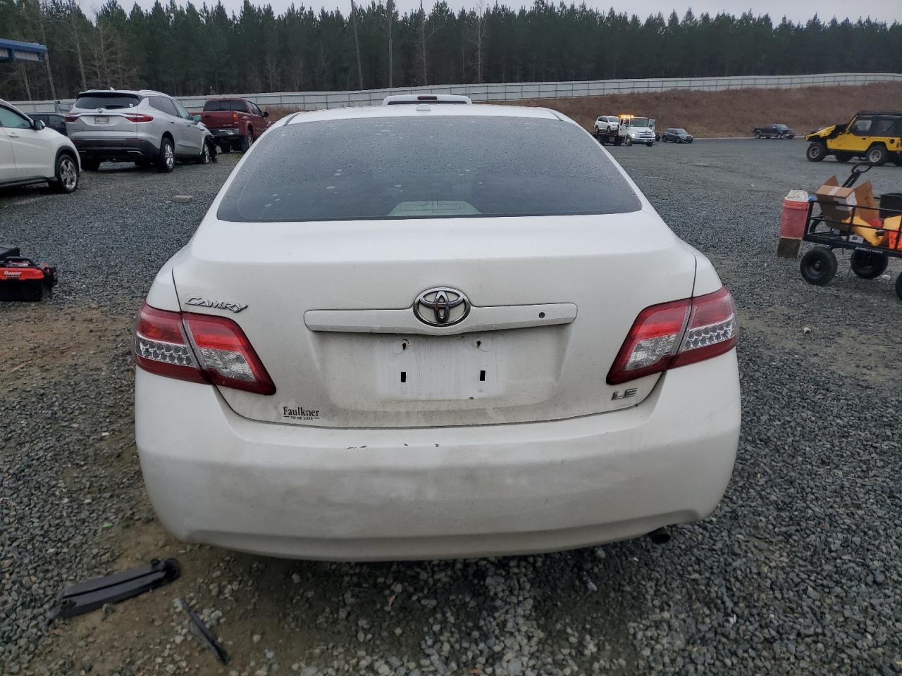 2010 Toyota Camry - Image 6