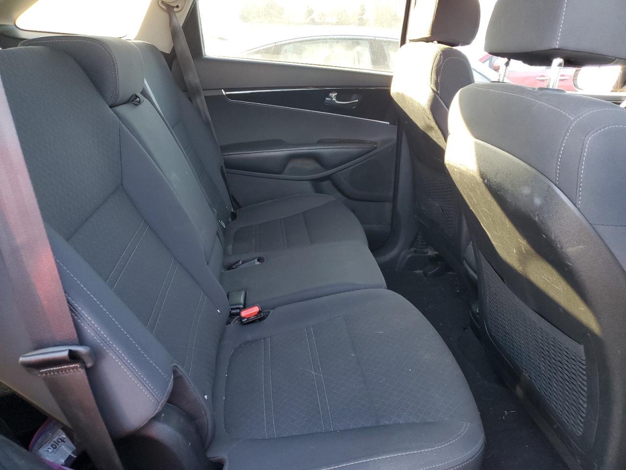 2018 Kia Sorento - Image 11