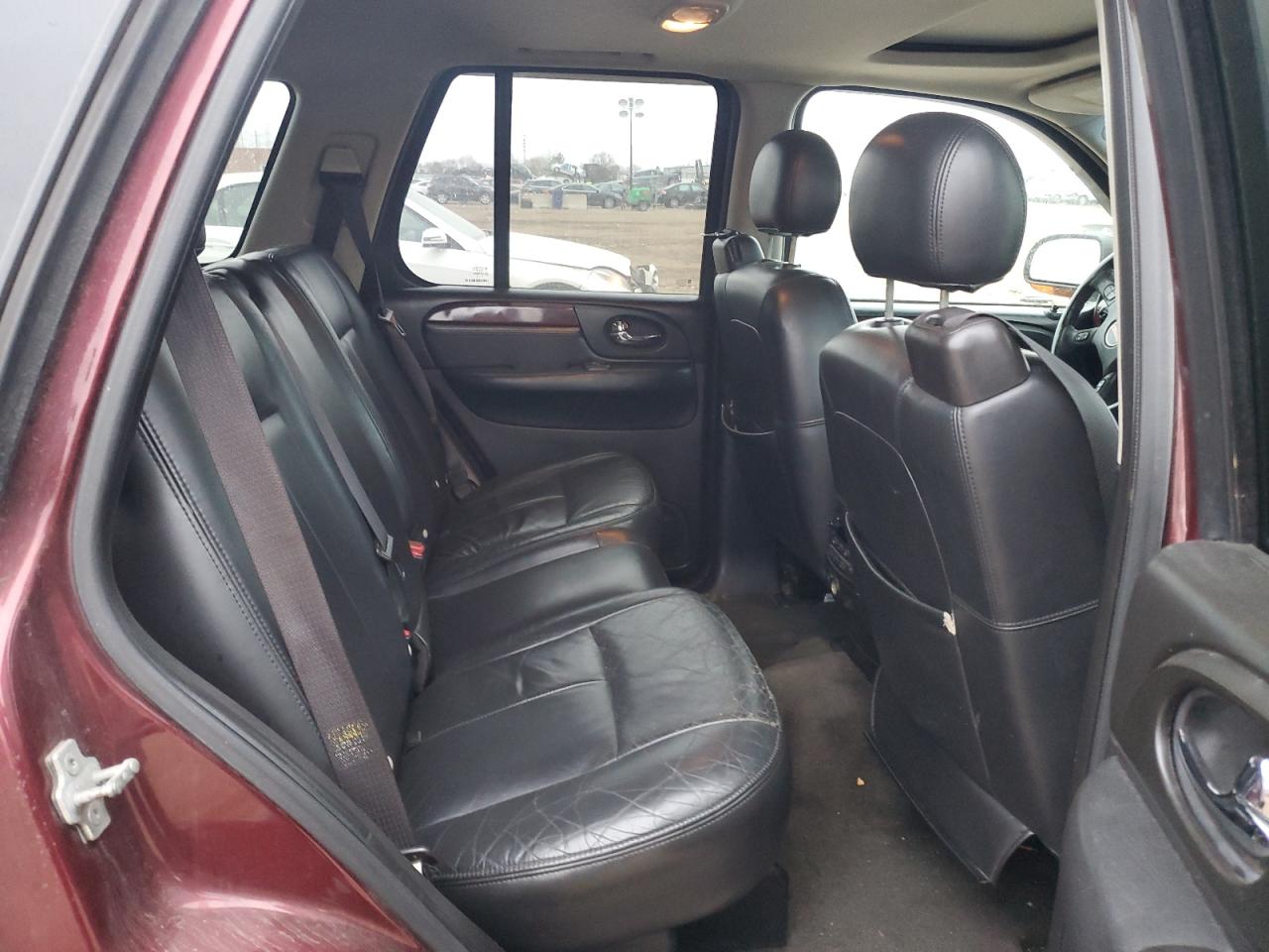 2005 GMC Envoy - Image 10