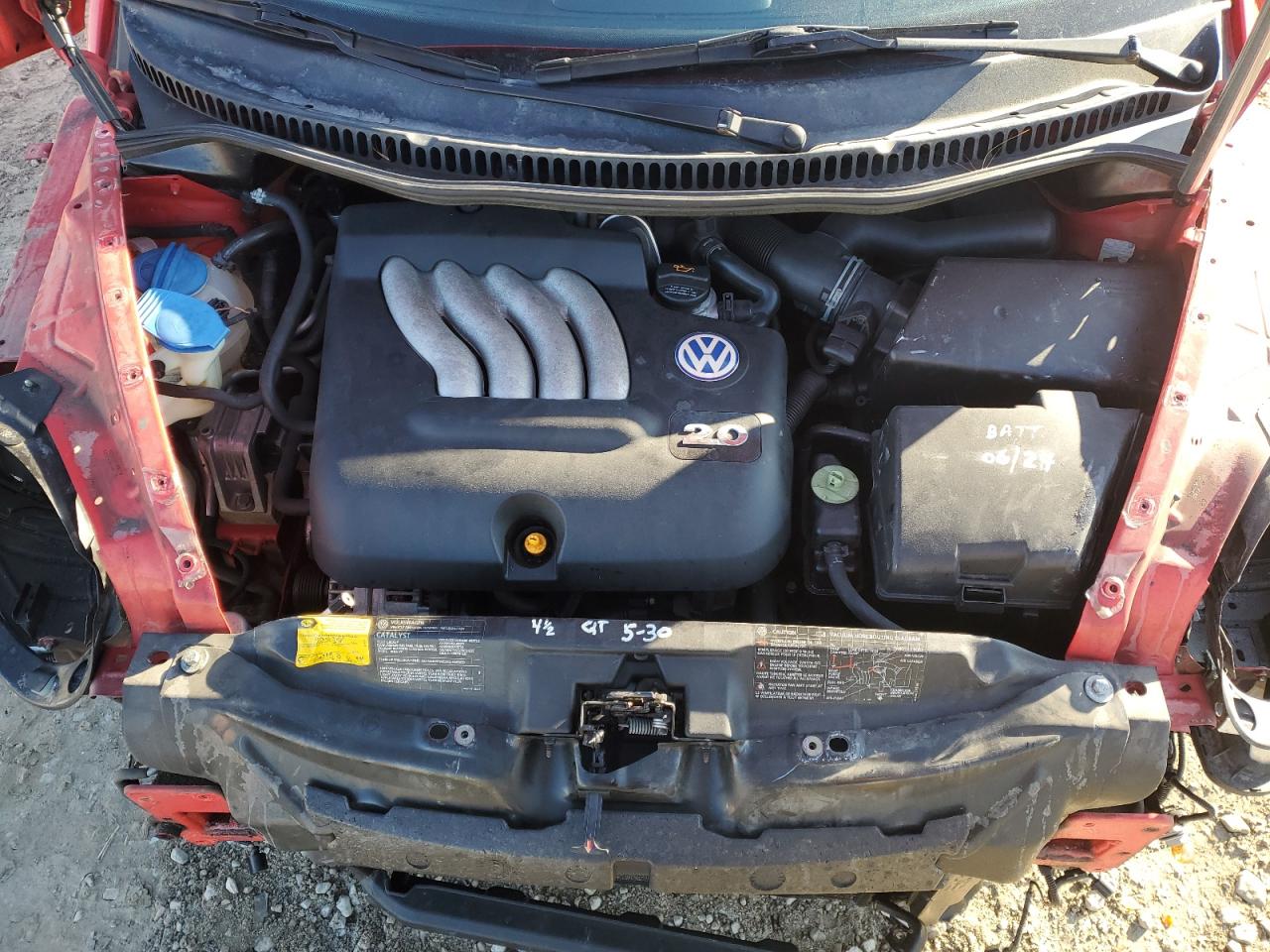 2004 Volkswagen Beetle - Image 11