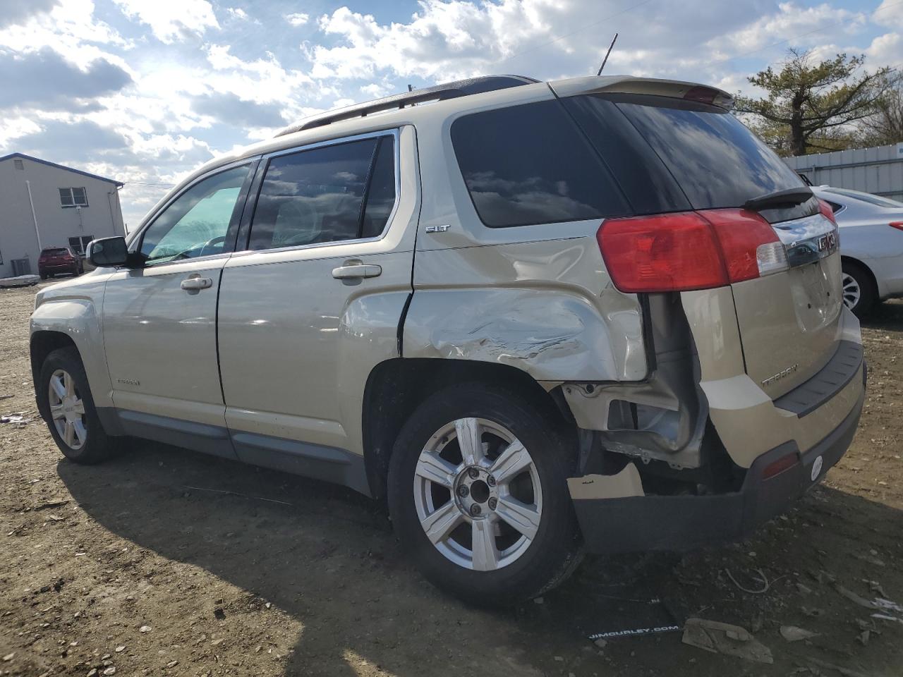 2014 GMC Terrain - Image 2