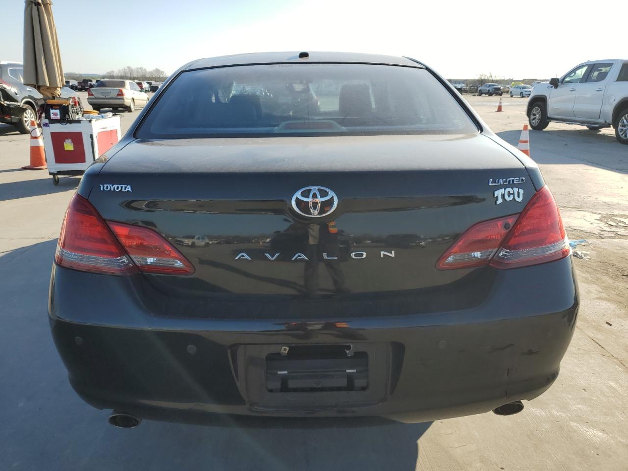 2009 Toyota Avalon - Image 6