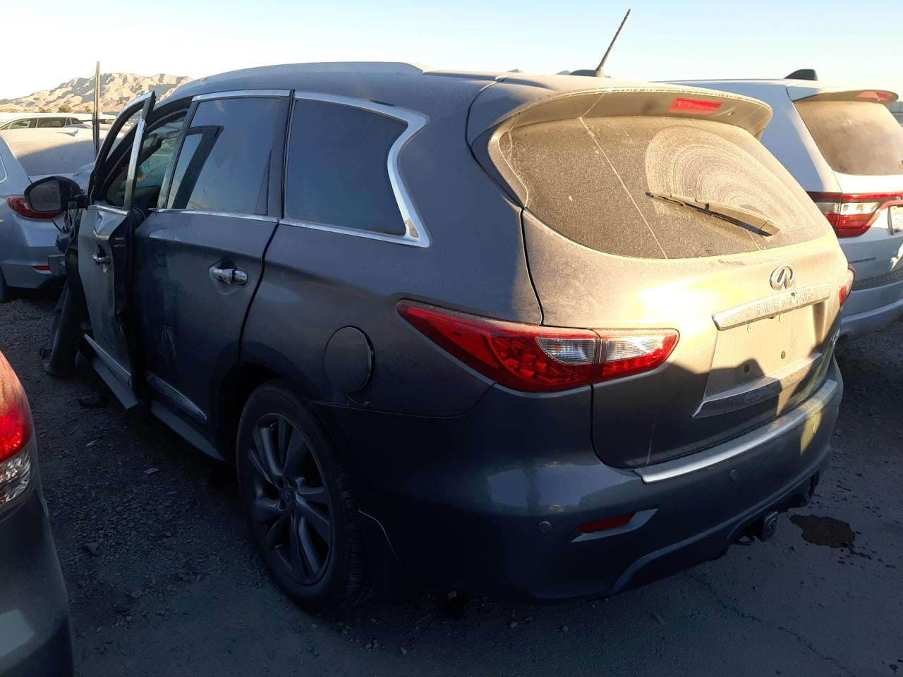 VIN 5N1AL0MM1FC505881 2015 INFINITI QX60 no.2