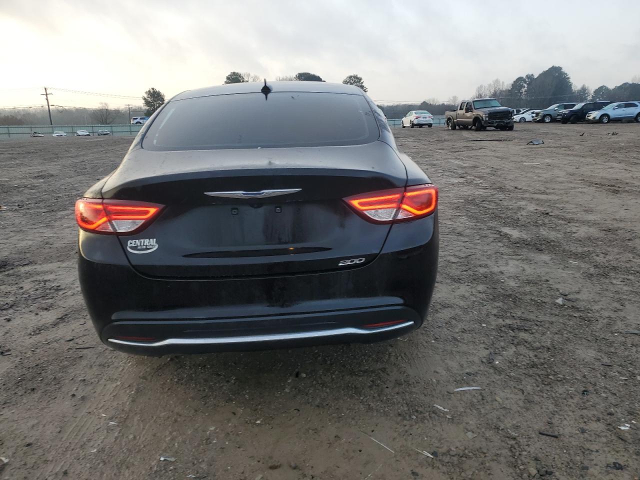 2015 Chrysler 200 - Image 6