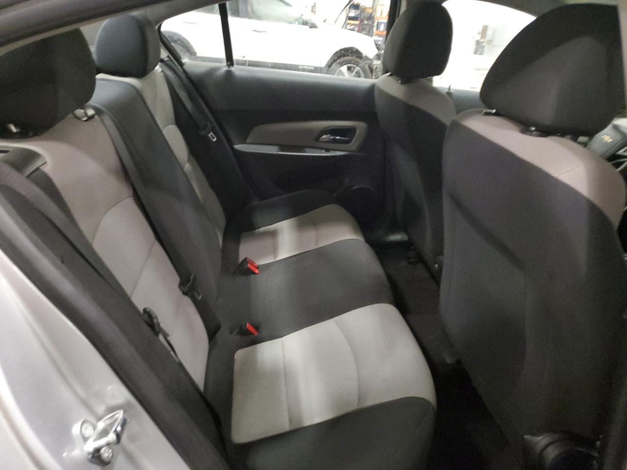 2016 Chevrolet Cruze - Image 10