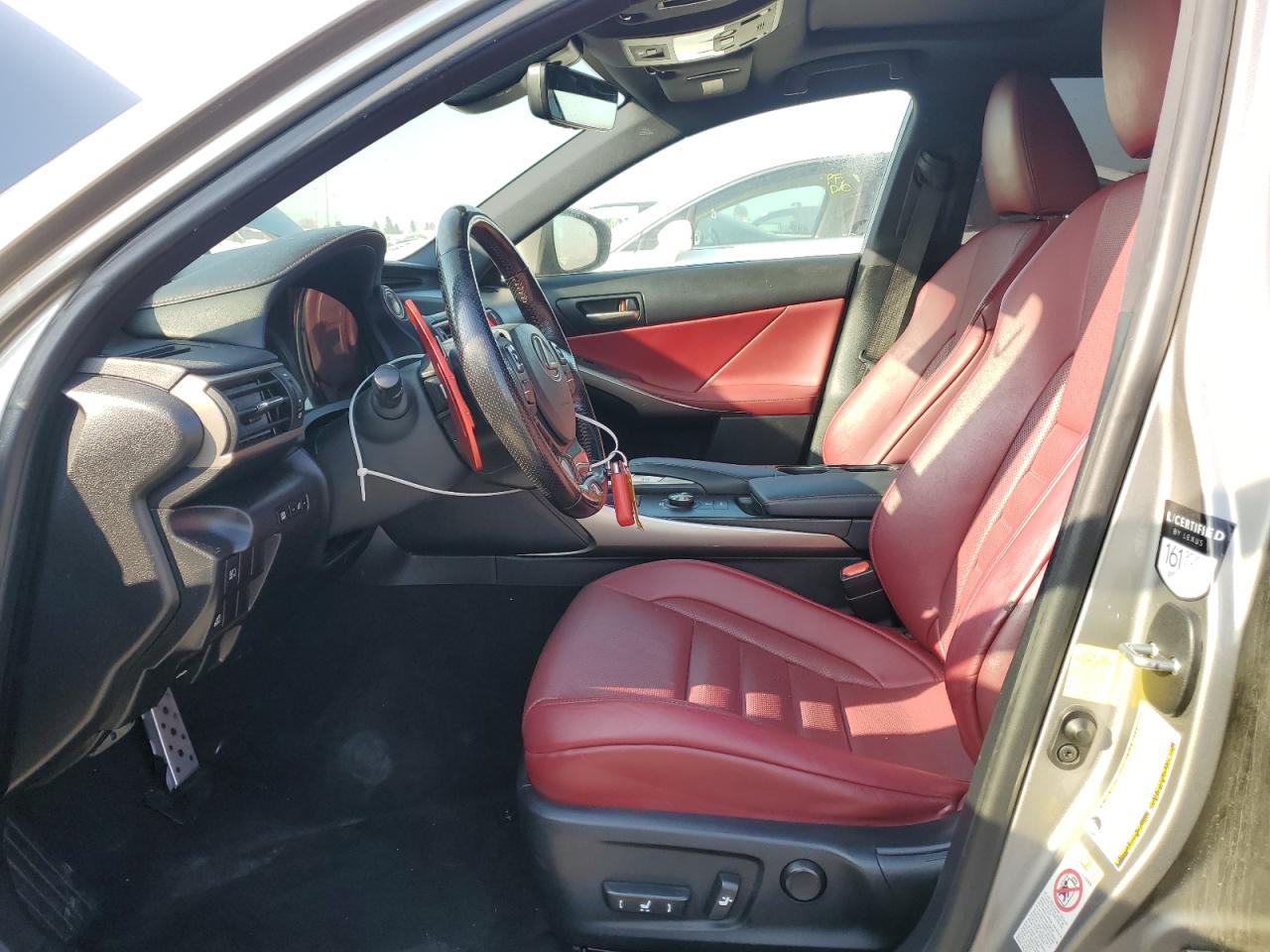 2017 Lexus IS - Image 7