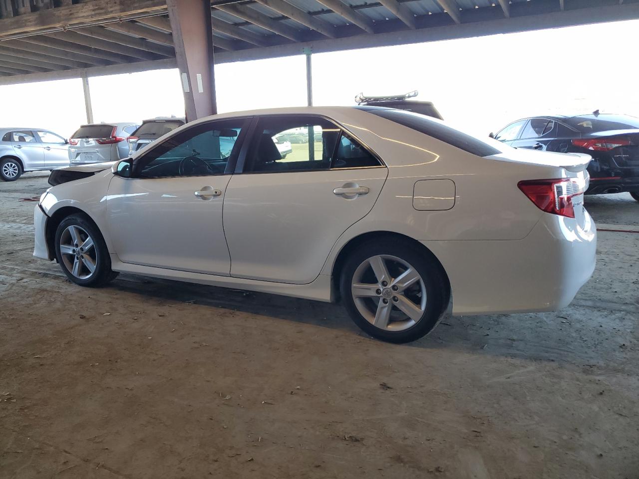 2014 Toyota Camry - Image 2