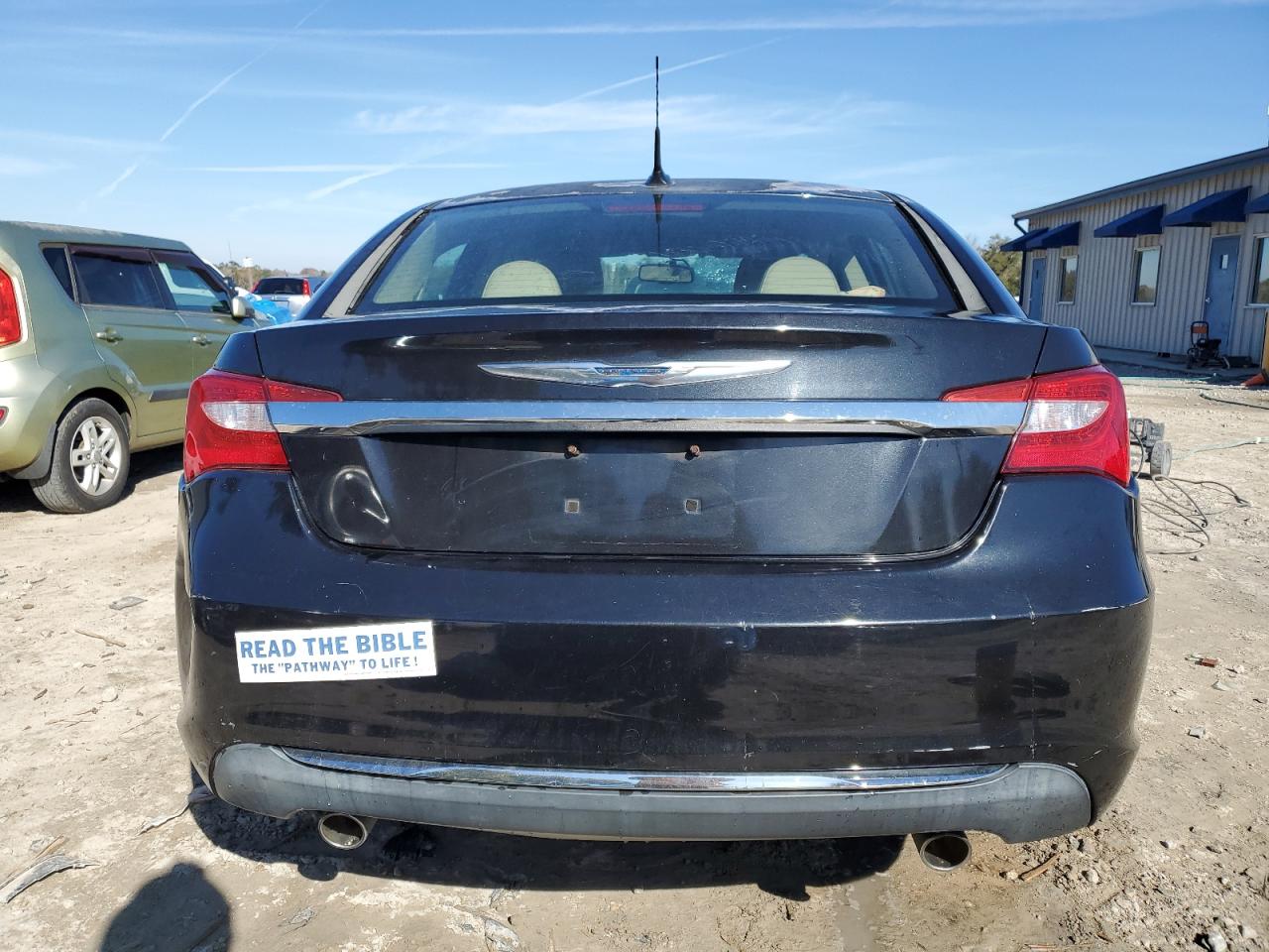 2011 Chrysler 200 - Image 6