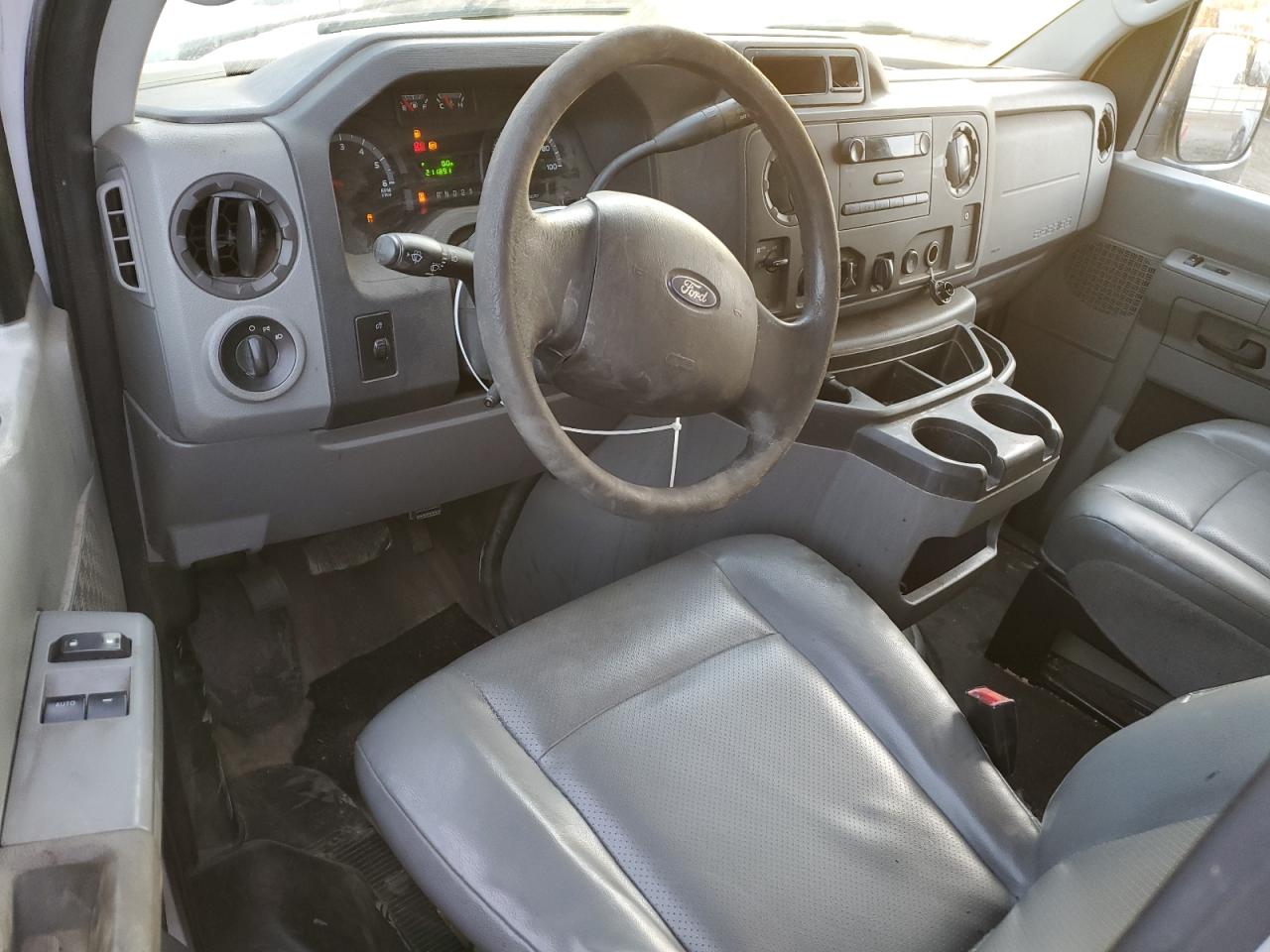 2014 Ford Econoline - Image 8