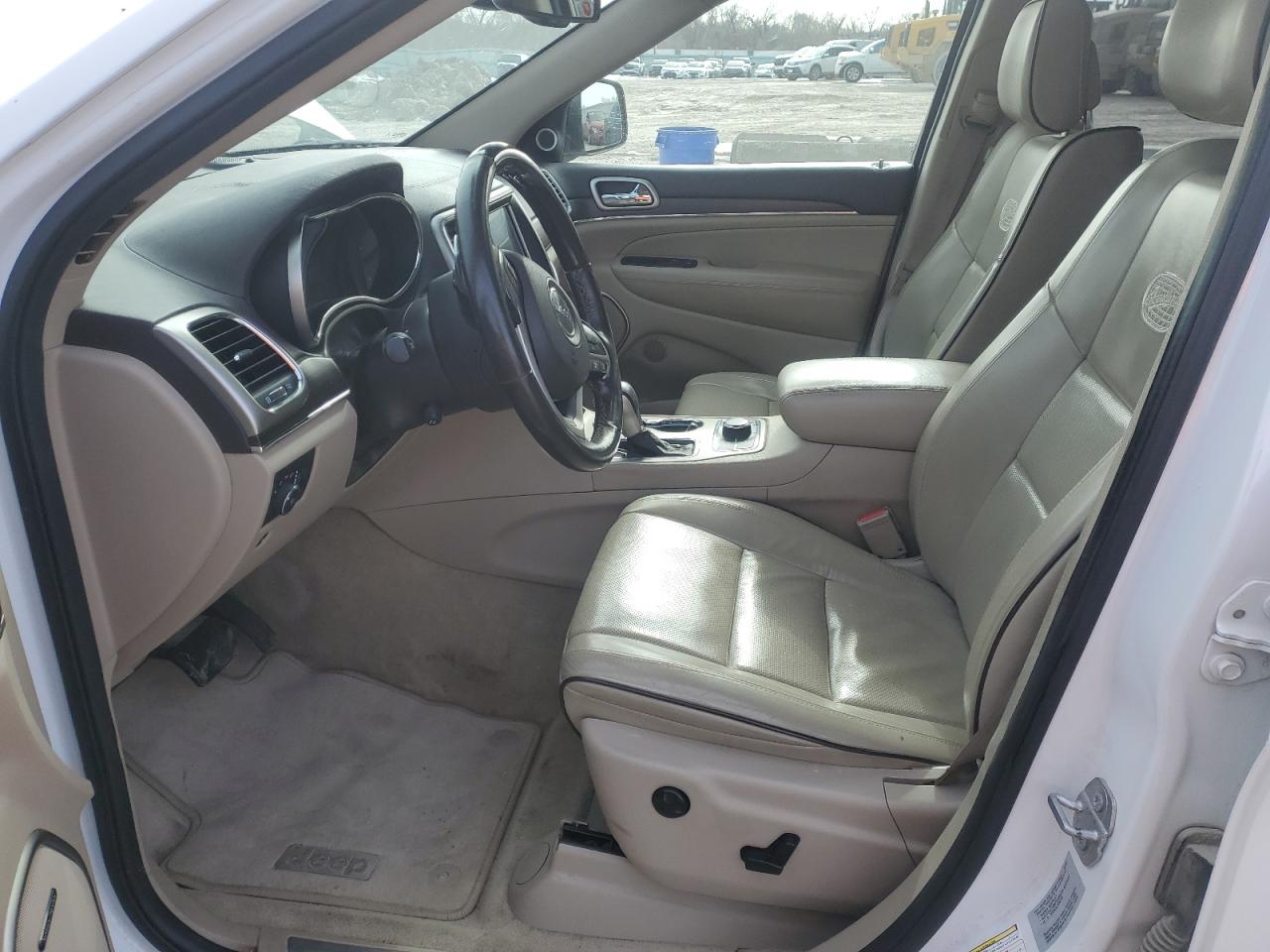 2016 Jeep Grand Cherokee - Image 7