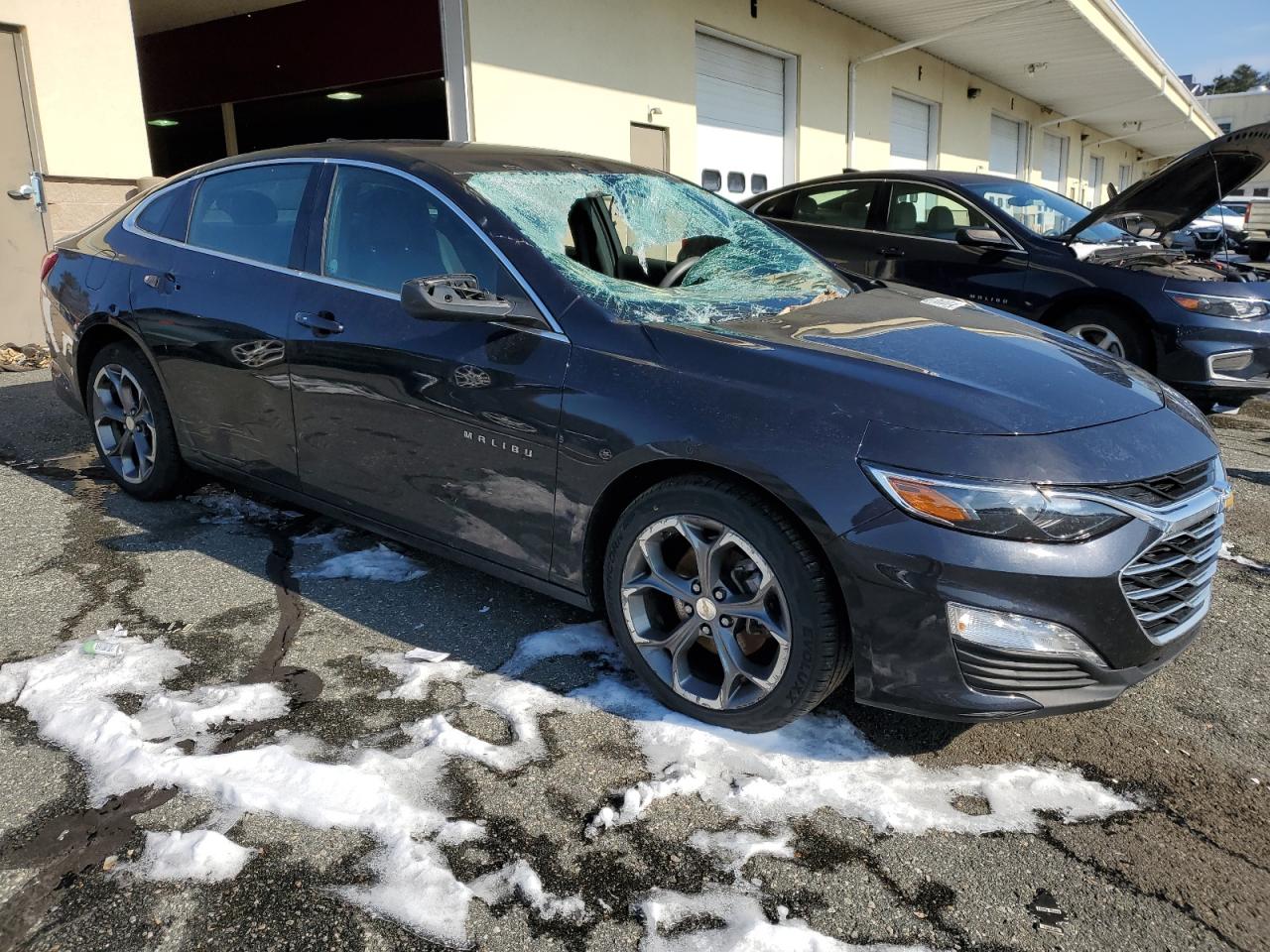 2023 Chevrolet Malibu - Image 4