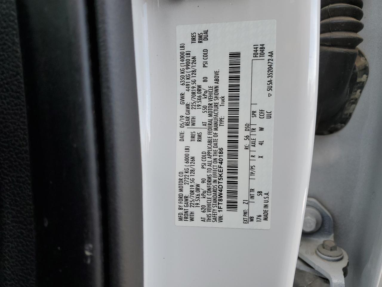 2019 Ford F450 - Image 12