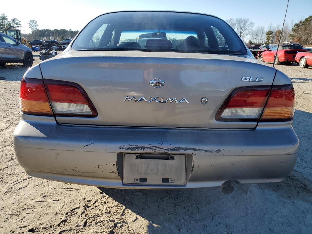 1999 Nissan Maxima - Image 6