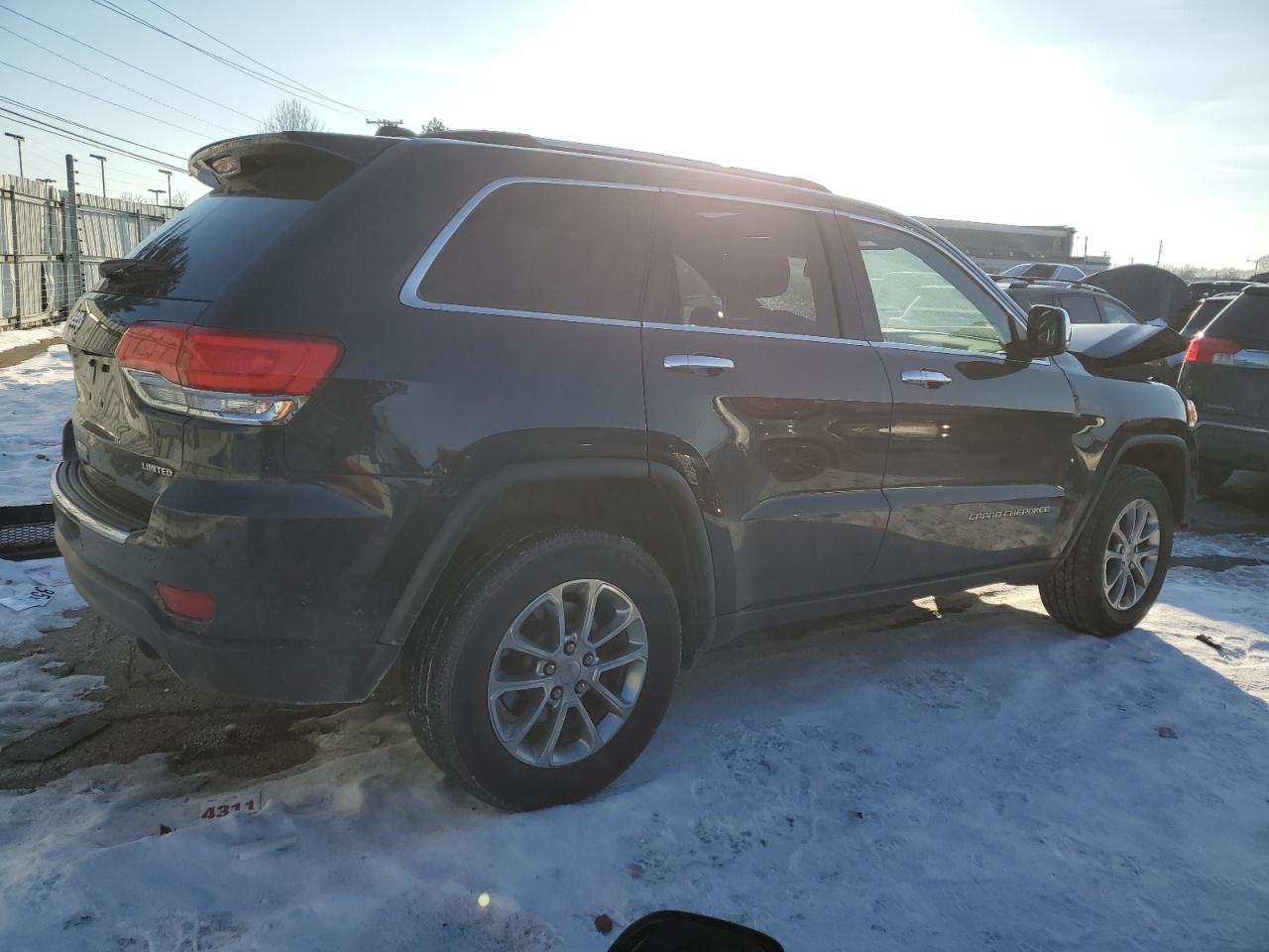 2015 Jeep Grand Cherokee - Image 3