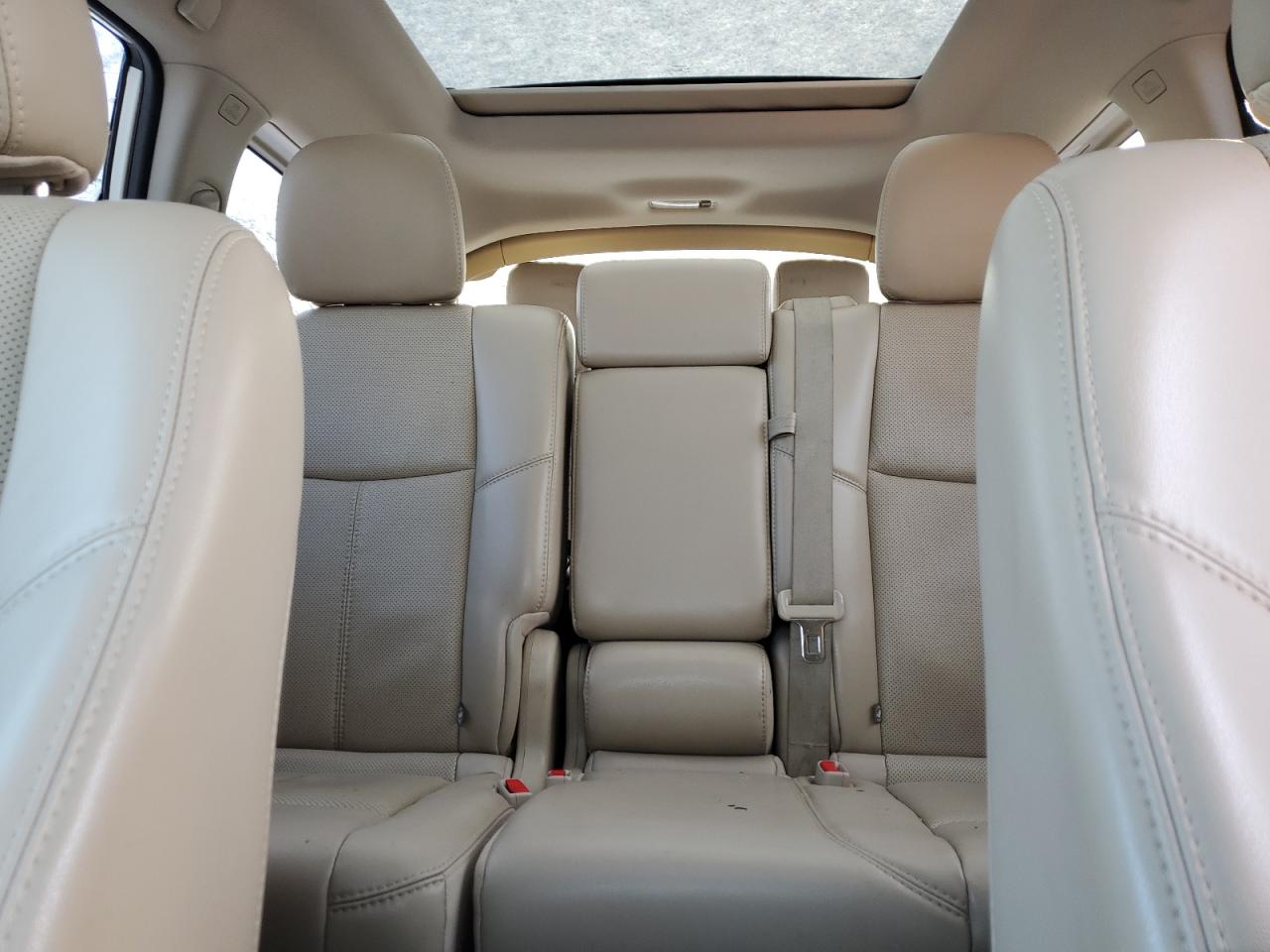 2016 Nissan Pathfinder - Image 10
