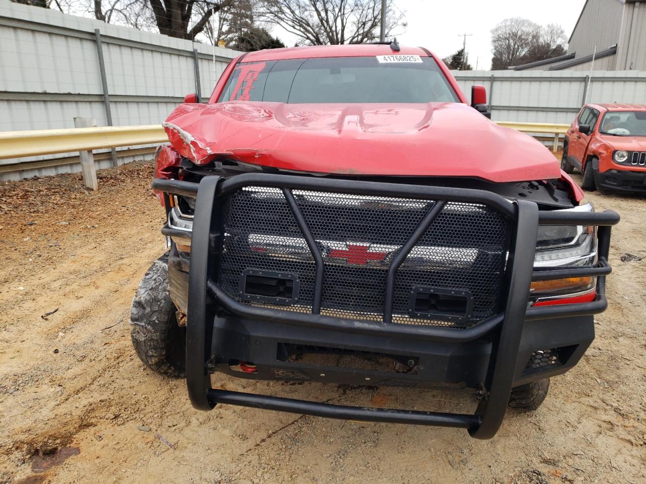 2018 Chevrolet Silverado - Image 5
