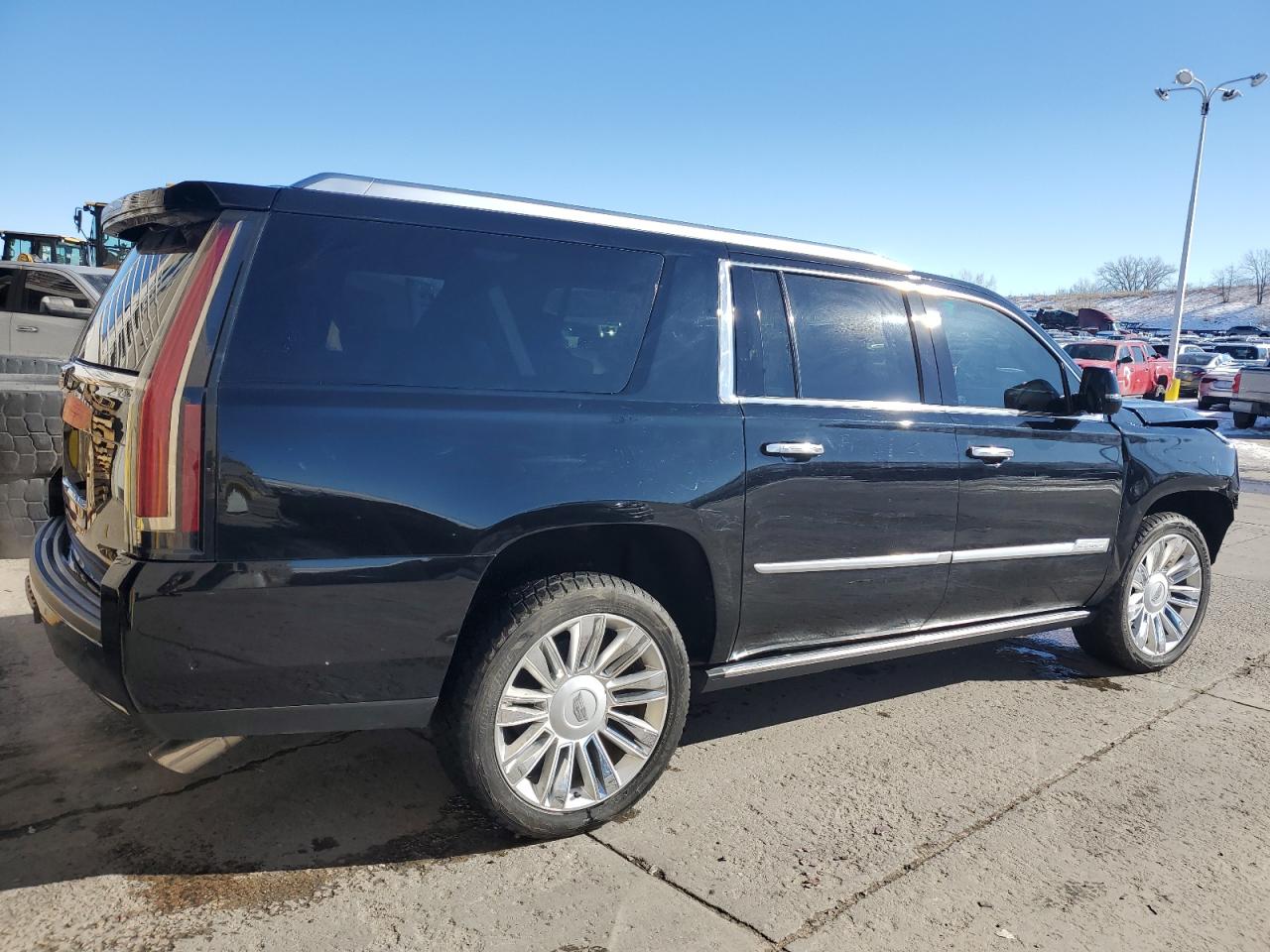 2020 Cadillac Escalade - Image 3