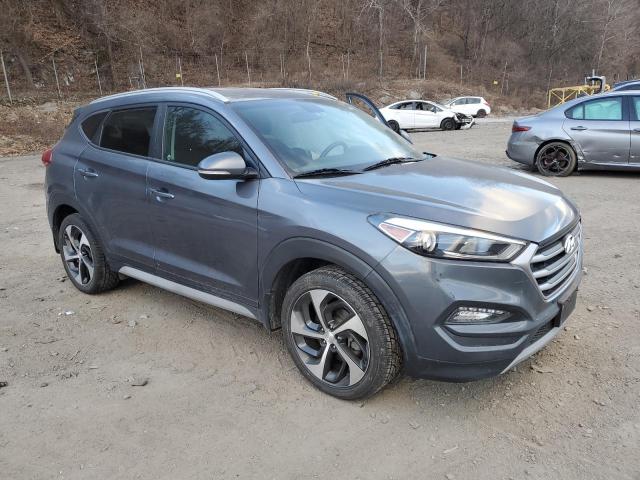  HYUNDAI TUCSON 2017 Серый
