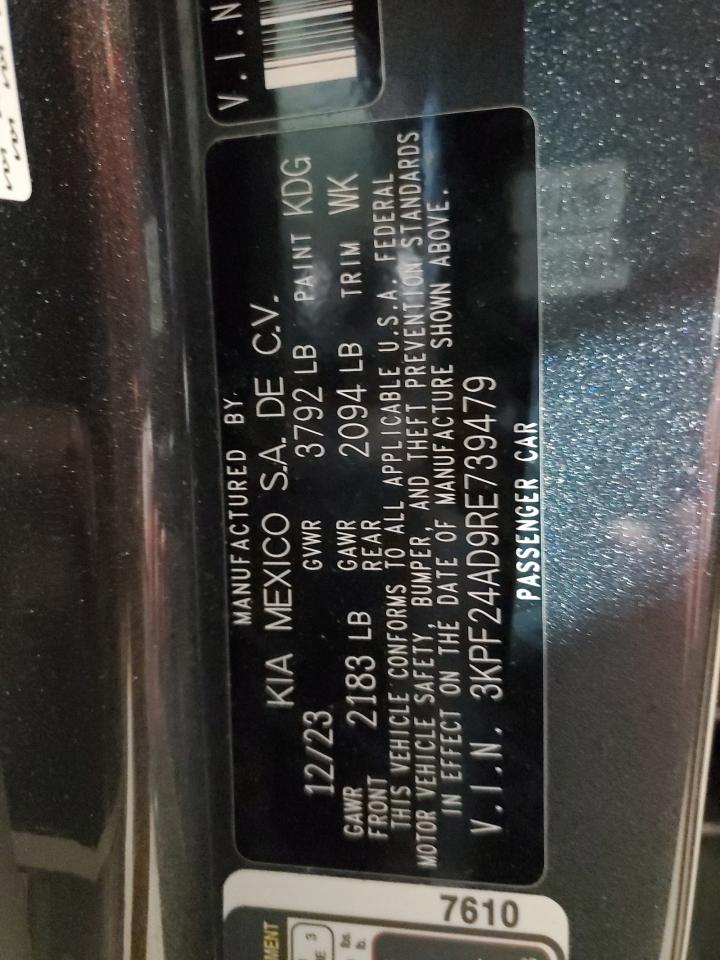2024 Kia Forte - Image 13