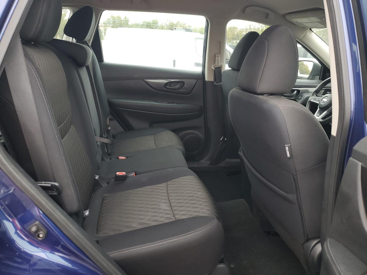 2020 Nissan Rogue - Image 11