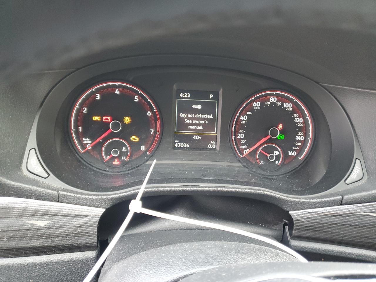 2021 Volkswagen Passat - Image 9